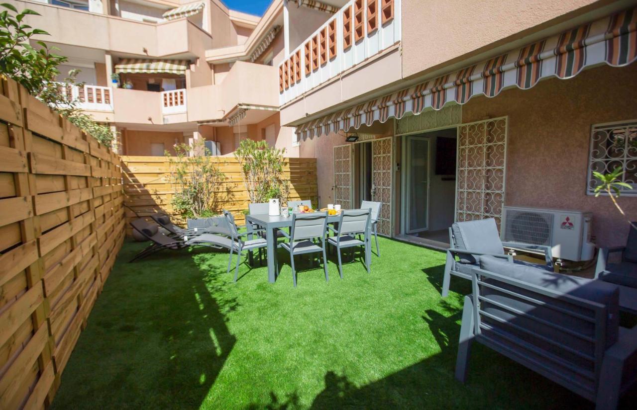 Le Ptit Max Centre Ville - Terrasse Sainte-Maxime Exteriör bild